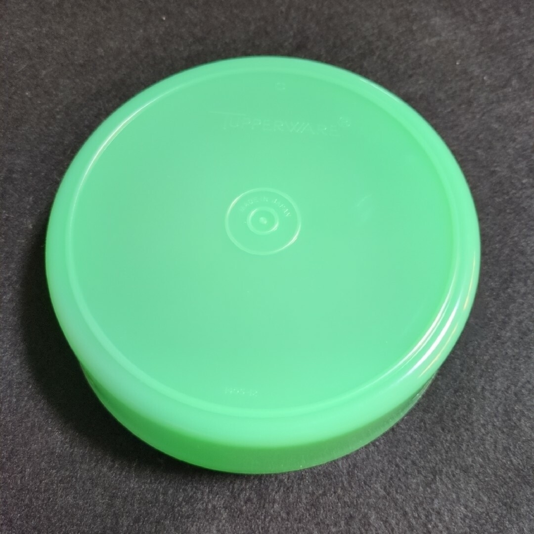 Tupperware  タッパーウェア　フリーザボール　6個　【未使用】 インテリア/住まい/日用品のキッチン/食器(容器)の商品写真