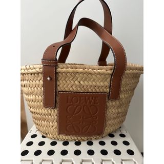 ロエベ(LOEWE)の【美品】ロエベ LOEWE かごバック バスケットバッグ タン(ハンドバッグ)