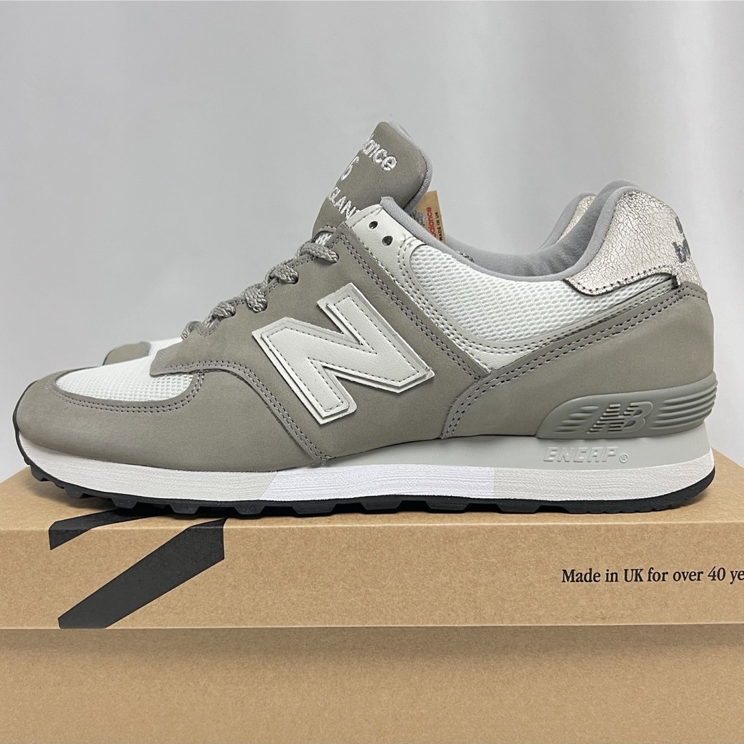 New Balance(ニューバランス)の28.5cm 新品 ニューバランス 576 グレー 英国製 UK製 35周年記念 メンズの靴/シューズ(スニーカー)の商品写真