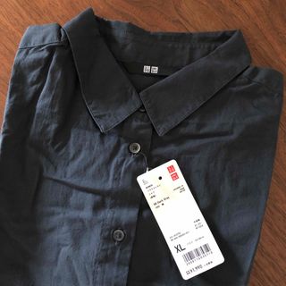 ユニクロ(UNIQLO)のユニクロ【新品】ソフトコットン シャツ　レディースＸＬ　ダークグレー　タグ付(シャツ/ブラウス(長袖/七分))