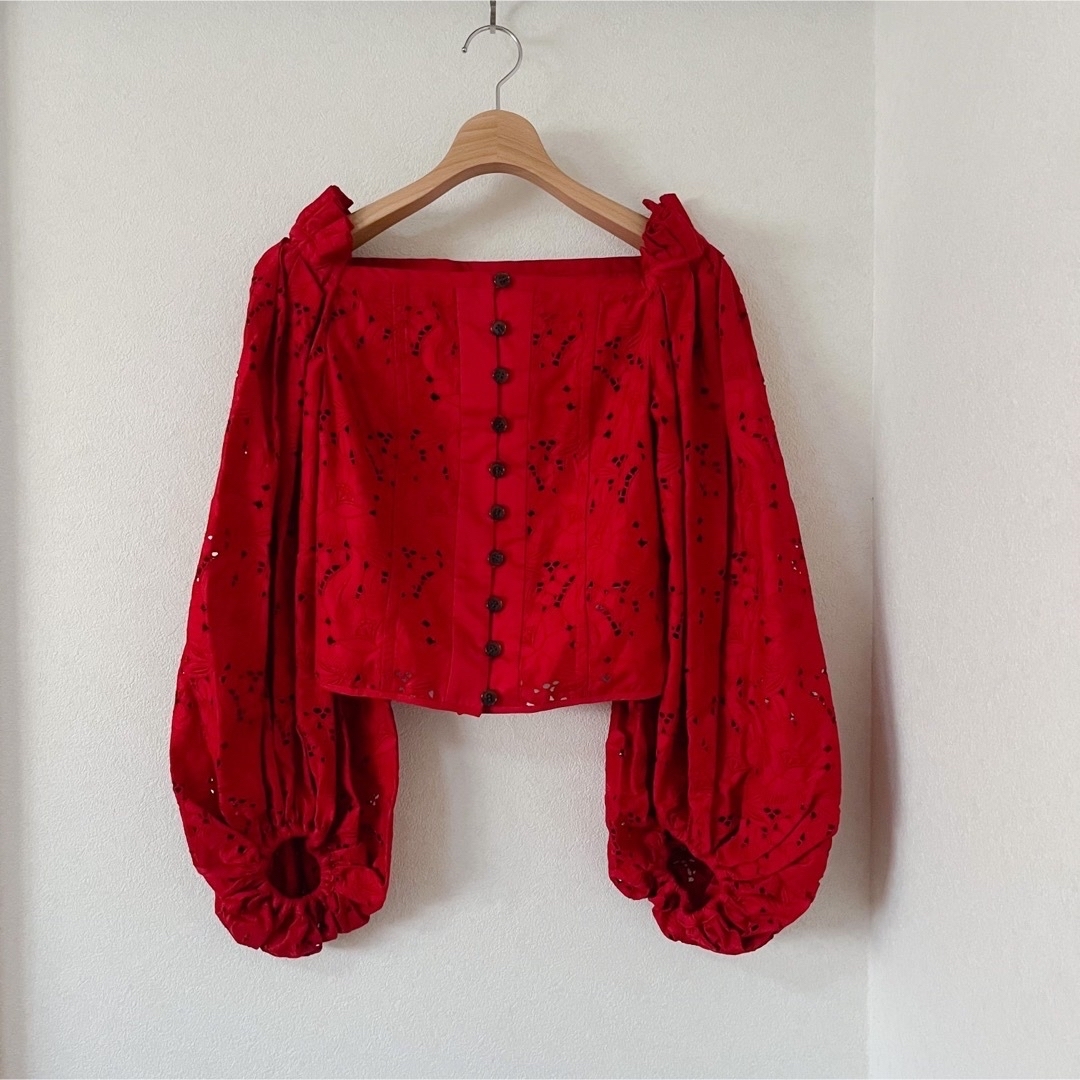 mame - Mame Kurogouchi カットワーク レース 刺繍 ブラウスの mame - Mame Kurogouchi カットワーク レース 刺繍 ブラウスの