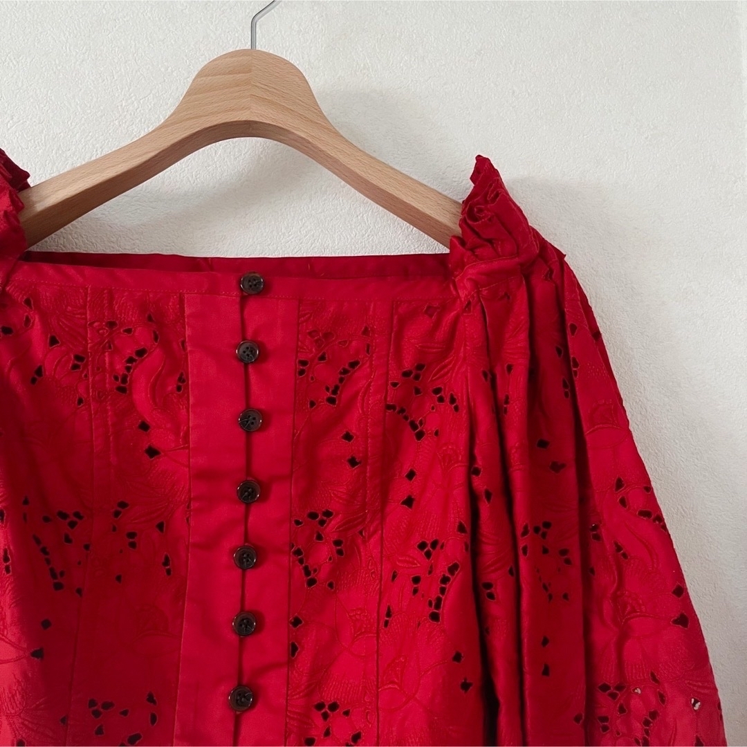 mame - Mame Kurogouchi カットワーク レース 刺繍 ブラウスの mame - Mame Kurogouchi カットワーク レース 刺繍 ブラウスの