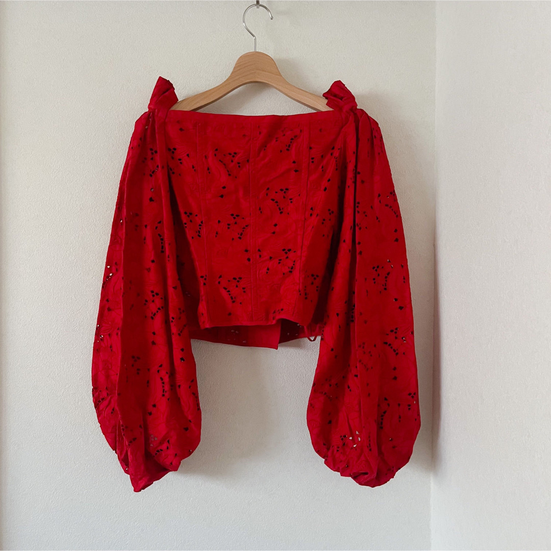 mame - Mame Kurogouchi カットワーク レース 刺繍 ブラウスの mame - Mame Kurogouchi カットワーク レース 刺繍 ブラウスの