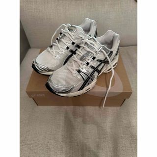 アシックス(asics)のAsics Gel-Nimbus 9 Cream/Black 27 ennoy(スニーカー)