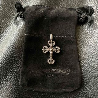 クロムハーツ(Chrome Hearts)のクロムハーツ　タイニーフィリグリークロス(チャーム)