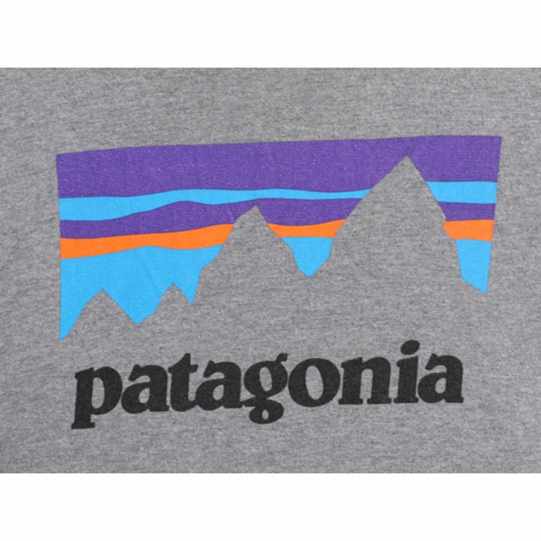 patagonia(パタゴニア)のパタゴニア プリント 長袖 Tシャツ メンズ М 古着 Patagonia アウトドア ロンT グラフィック ステッカー ロゴ ワンポイント クルーネック メンズのトップス(Tシャツ/カットソー(七分/長袖))の商品写真