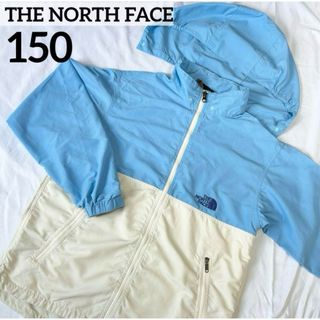 ザノースフェイス(THE NORTH FACE)の美品　ザノースフェイス 上着　ウインドブレーカー　150 ブルー　ホワイト(ジャケット/上着)