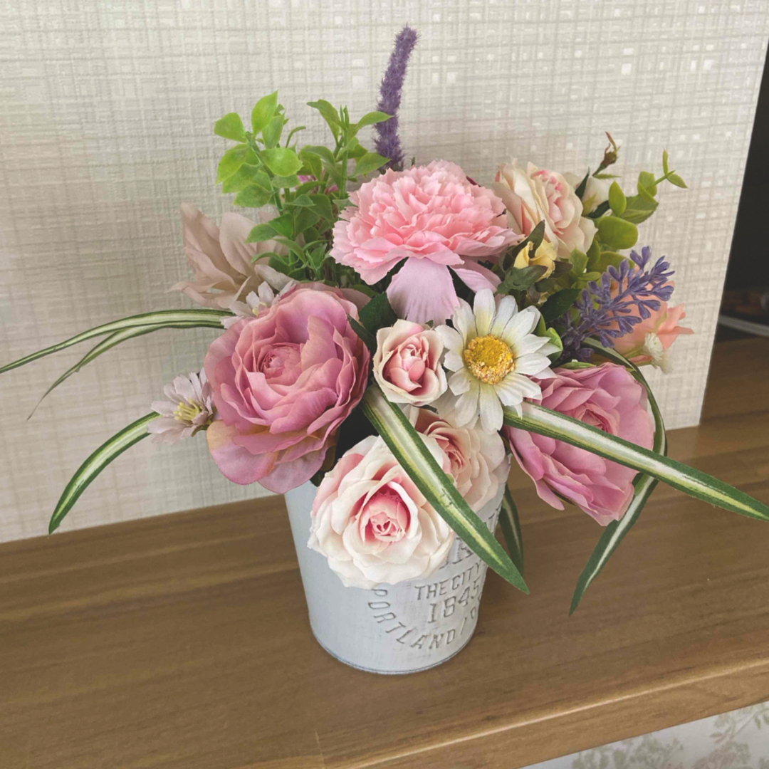  SALE☆アレンジメントフラワー　薔薇　　ラナンキュラス　ピンク系のお花 ハンドメイドのフラワー/ガーデン(その他)の商品写真