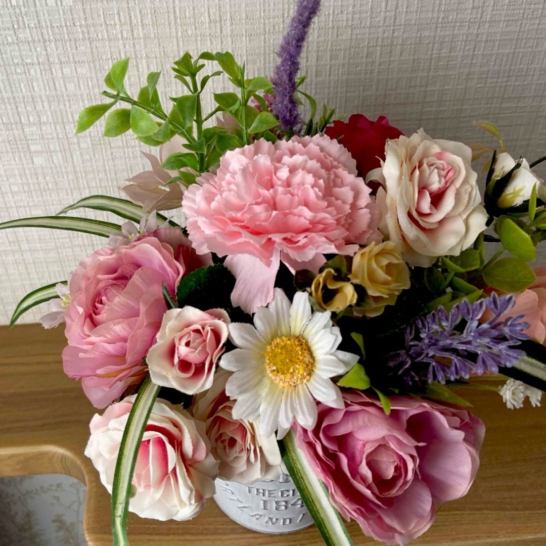  SALE☆アレンジメントフラワー　薔薇　　ラナンキュラス　ピンク系のお花 ハンドメイドのフラワー/ガーデン(その他)の商品写真