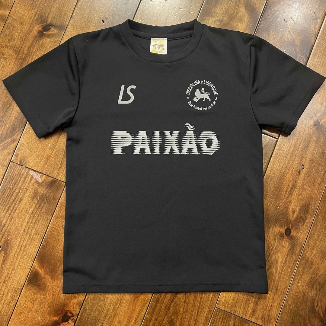 LUZ(ルース)のルースイソンブラ　黒Tシャツ　150 スポーツ/アウトドアのサッカー/フットサル(ウェア)の商品写真