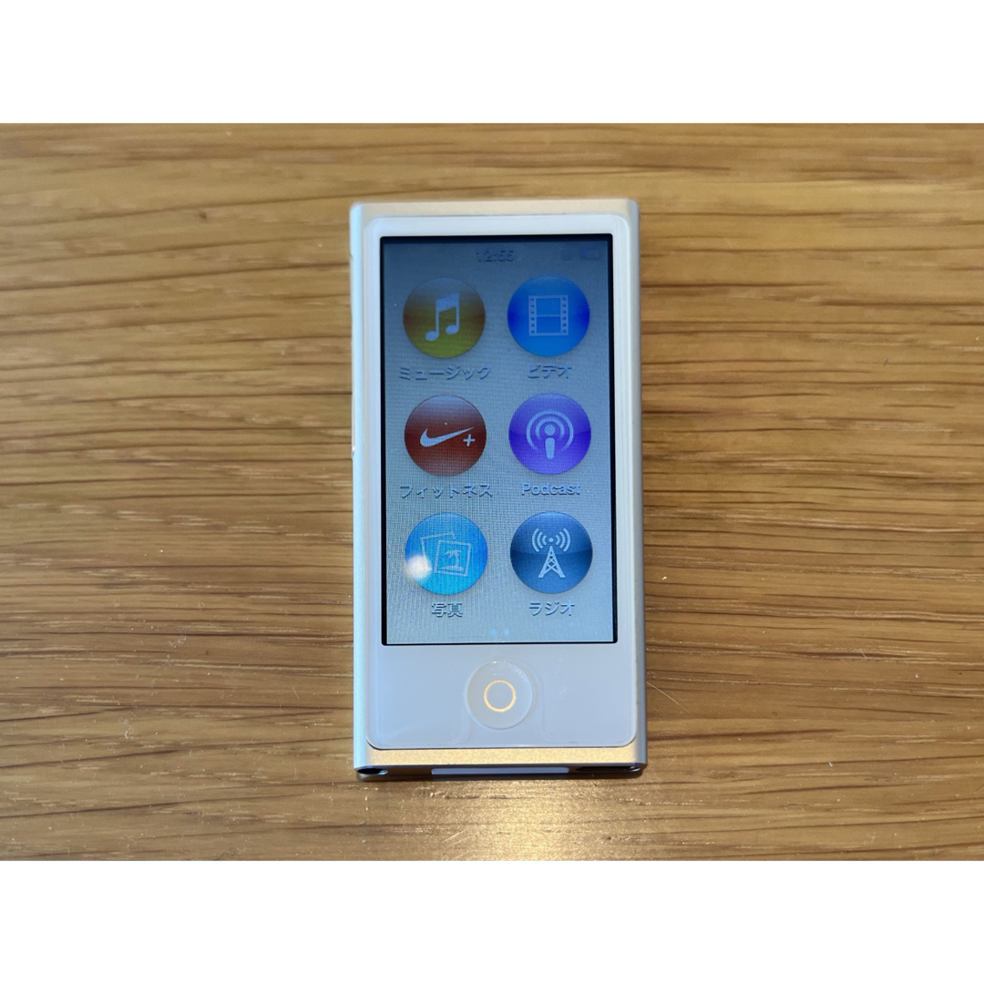 iPod(アイポッド)のAPPLE iPod nano 16GB ゴールド スマホ/家電/カメラのオーディオ機器(ポータブルプレーヤー)の商品写真