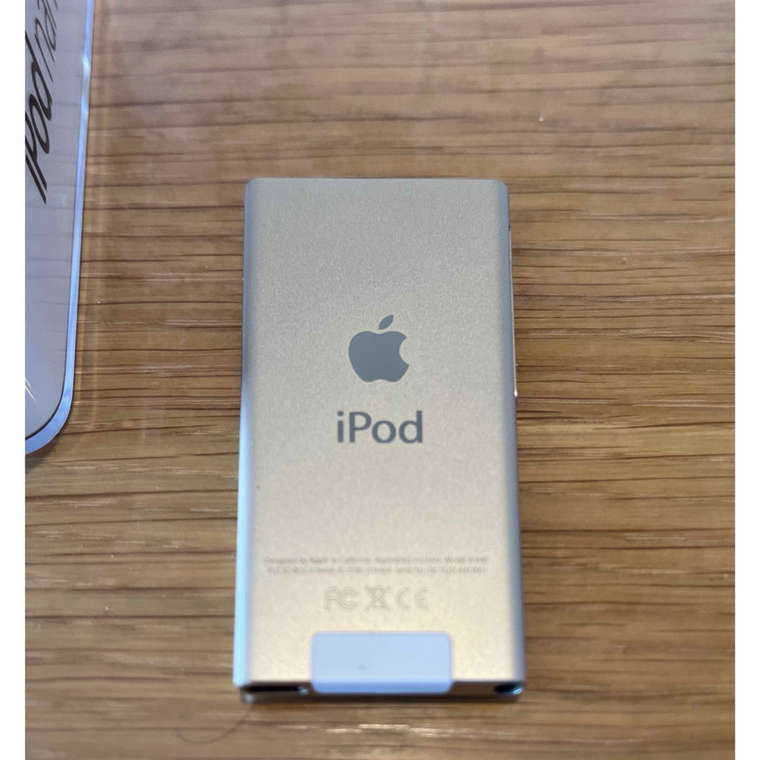 iPod(アイポッド)のAPPLE iPod nano 16GB ゴールド スマホ/家電/カメラのオーディオ機器(ポータブルプレーヤー)の商品写真