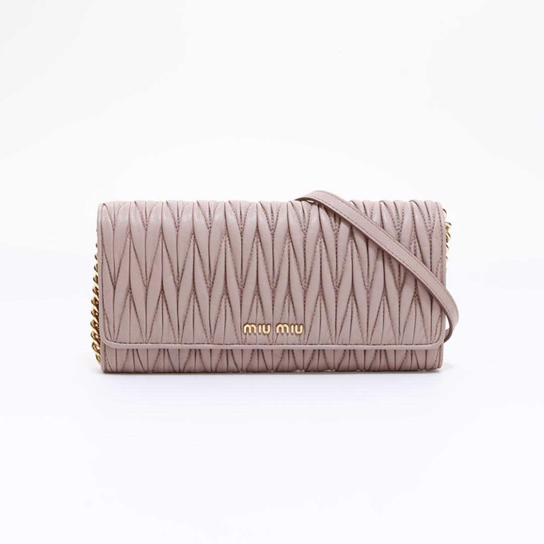 miumiu - ミュウ ミュウ Miu Miu チェーン 財布 ショルダーバッグの miumiu - ミュウ ミュウ Miu Miu チェーン 財布 ショルダーバッグの