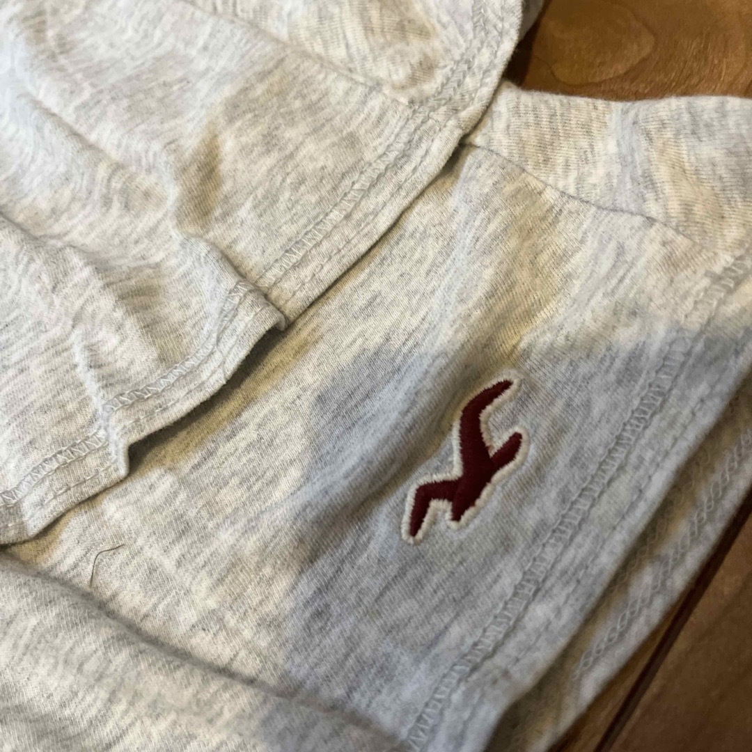 Hollister(ホリスター)のハワイ★HOLLISTER  ホリスター★紺とグレー2枚セット★M★ レディースのスカート(ミニスカート)の商品写真