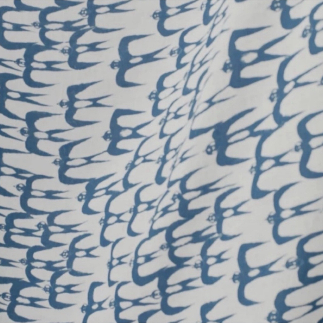 mina perhonen(ミナペルホネン)のミナペルホネン ハロースワロー　ホワイト×ブルー ハンドメイドの素材/材料(生地/糸)の商品写真