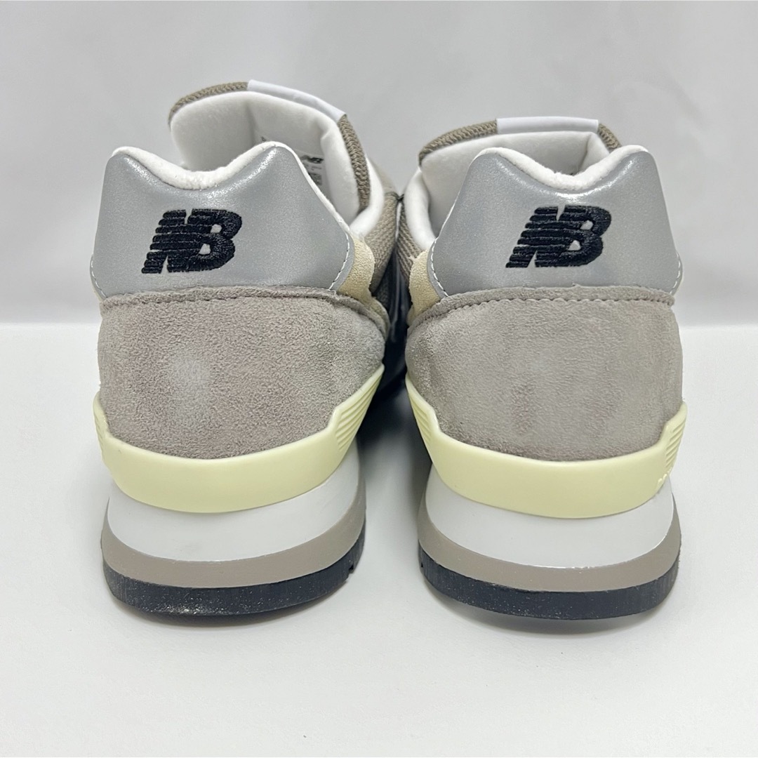 New Balance(ニューバランス)の30cm 新品 USA製 ニューバランス 996 GR グレー スニーカー メンズの靴/シューズ(スニーカー)の商品写真