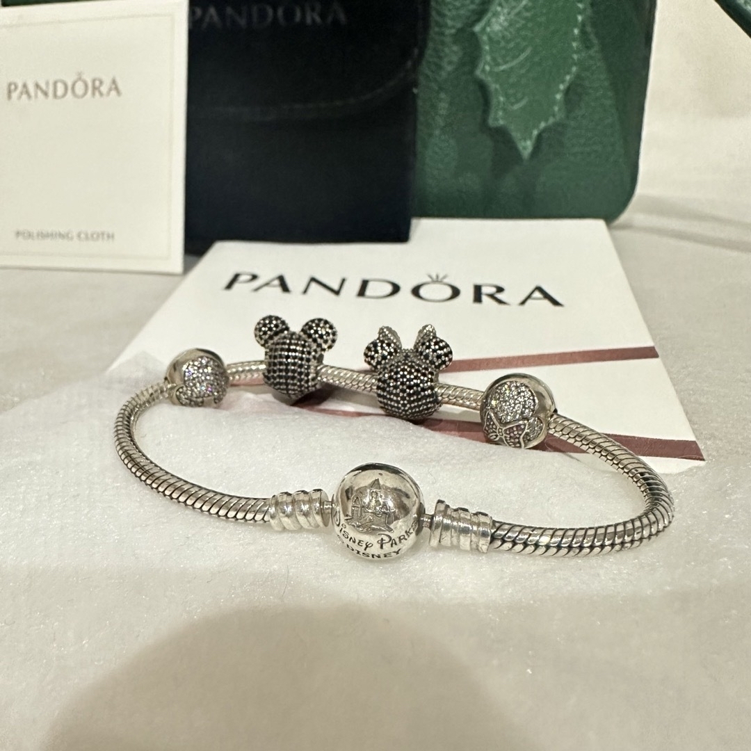 PANDORA(パンドラ)のPANDORA限定DisneyJewelryCollectionディズニーランド レディースのアクセサリー(ブレスレット/バングル)の商品写真