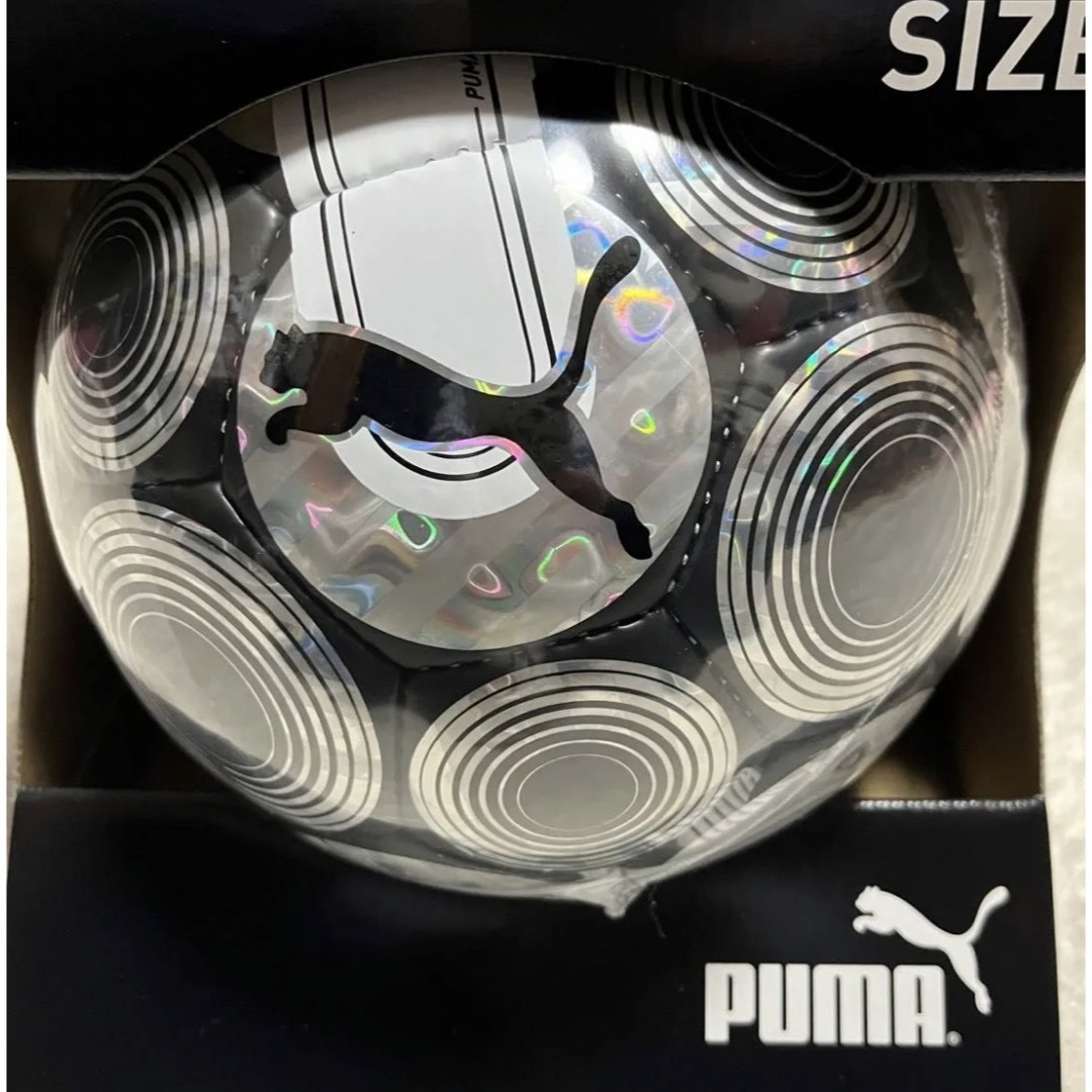 PUMAサッカーボール　４号　小学生 スポーツ/アウトドアのサッカー/フットサル(ボール)の商品写真