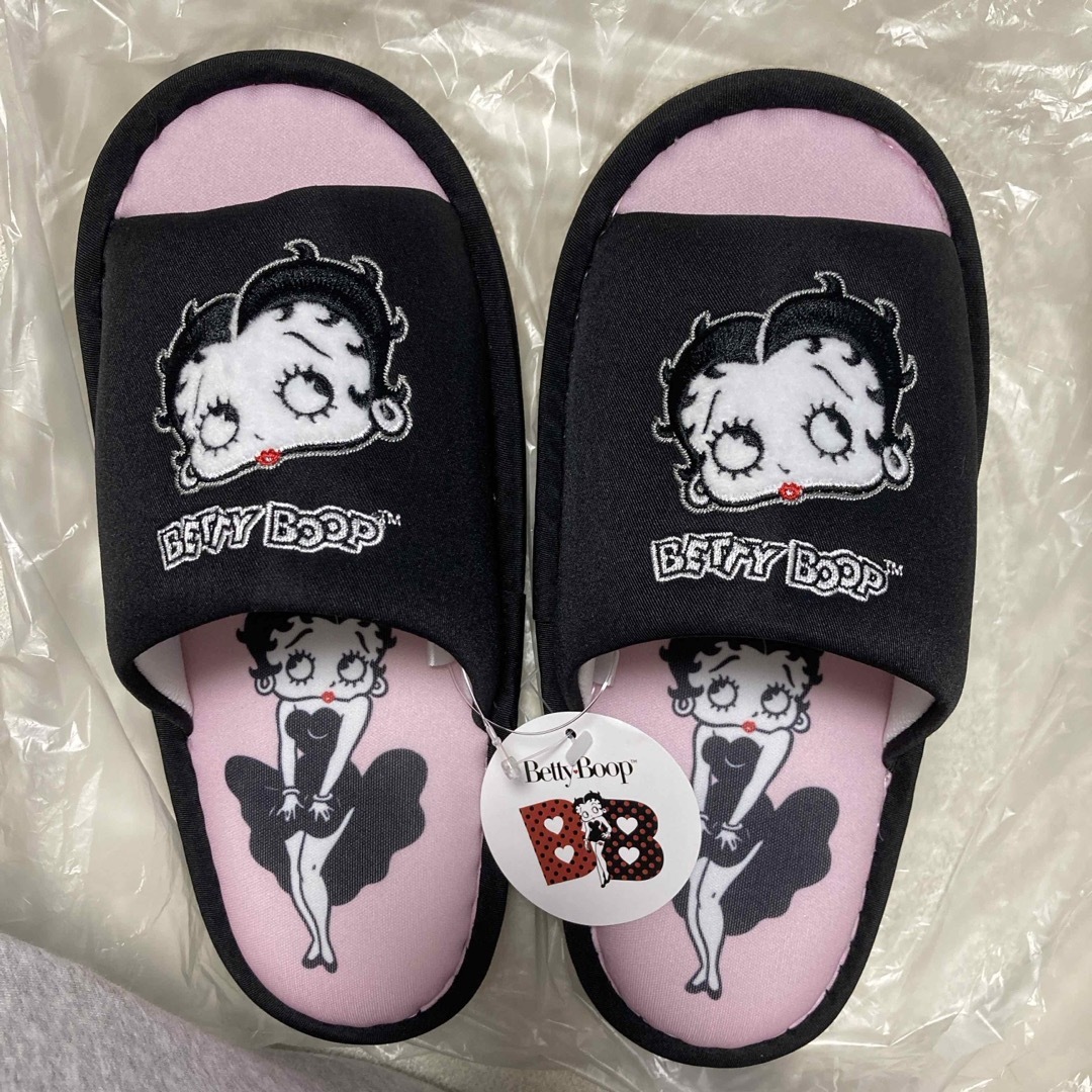 BETTY BOOP ベティちゃん　スリッパ エンタメ/ホビーのおもちゃ/ぬいぐるみ(キャラクターグッズ)の商品写真