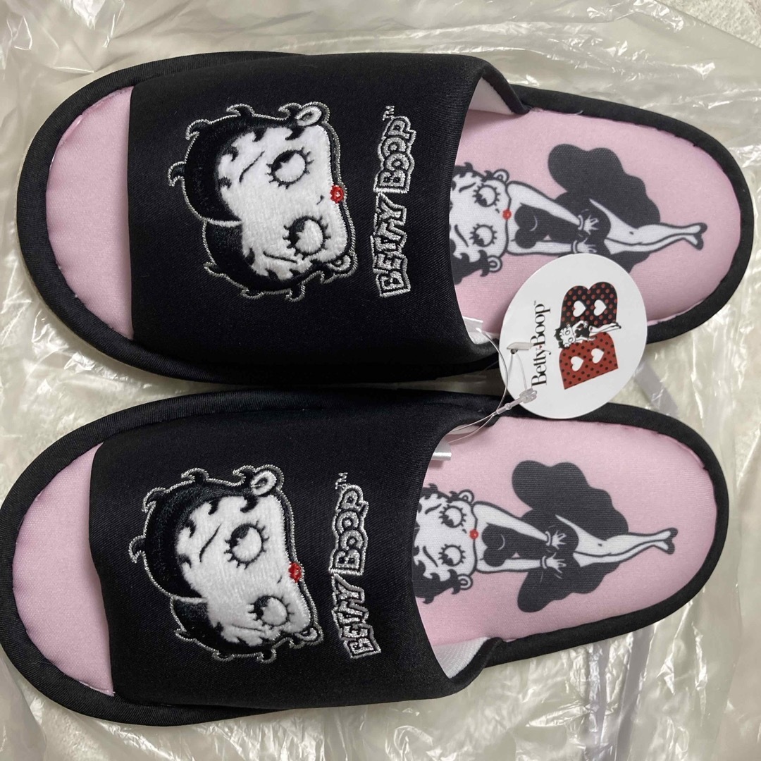 BETTY BOOP ベティちゃん　スリッパ エンタメ/ホビーのおもちゃ/ぬいぐるみ(キャラクターグッズ)の商品写真