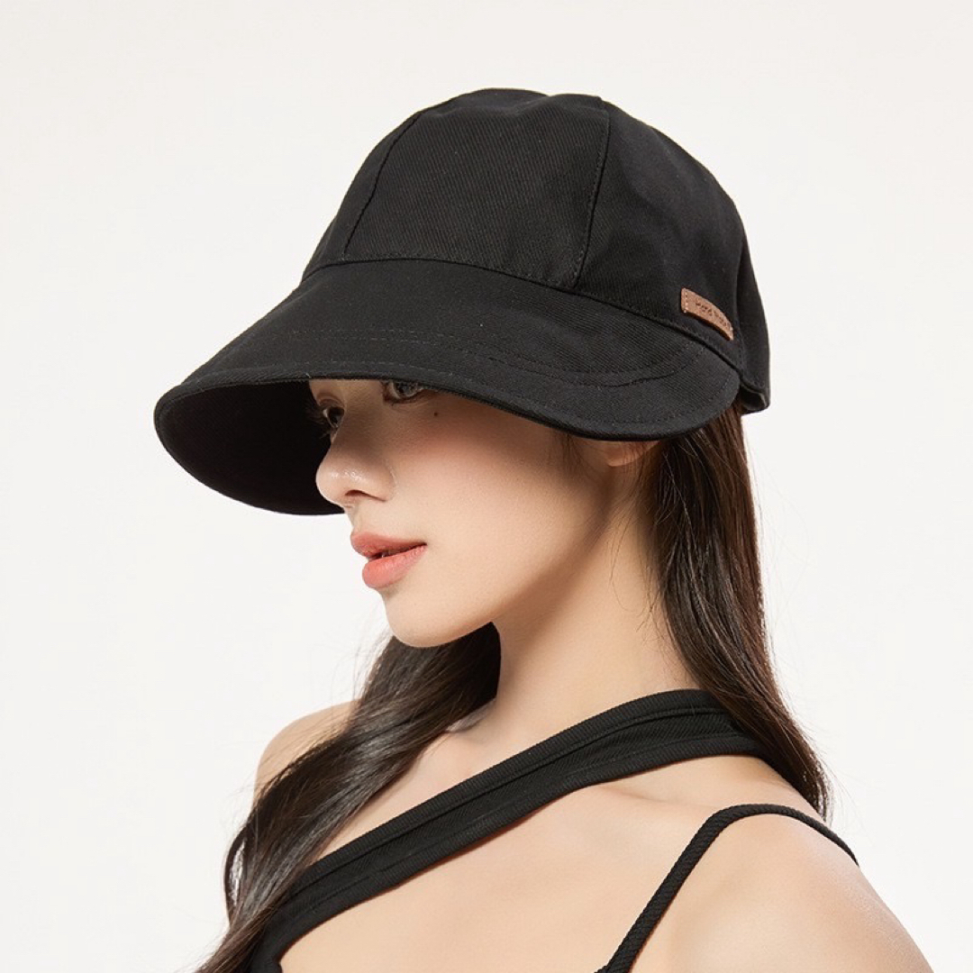 つば広キャップ 帽子 UVカット ブラック カジュアル　UVカット 小顔効果  レディースの帽子(キャップ)の商品写真