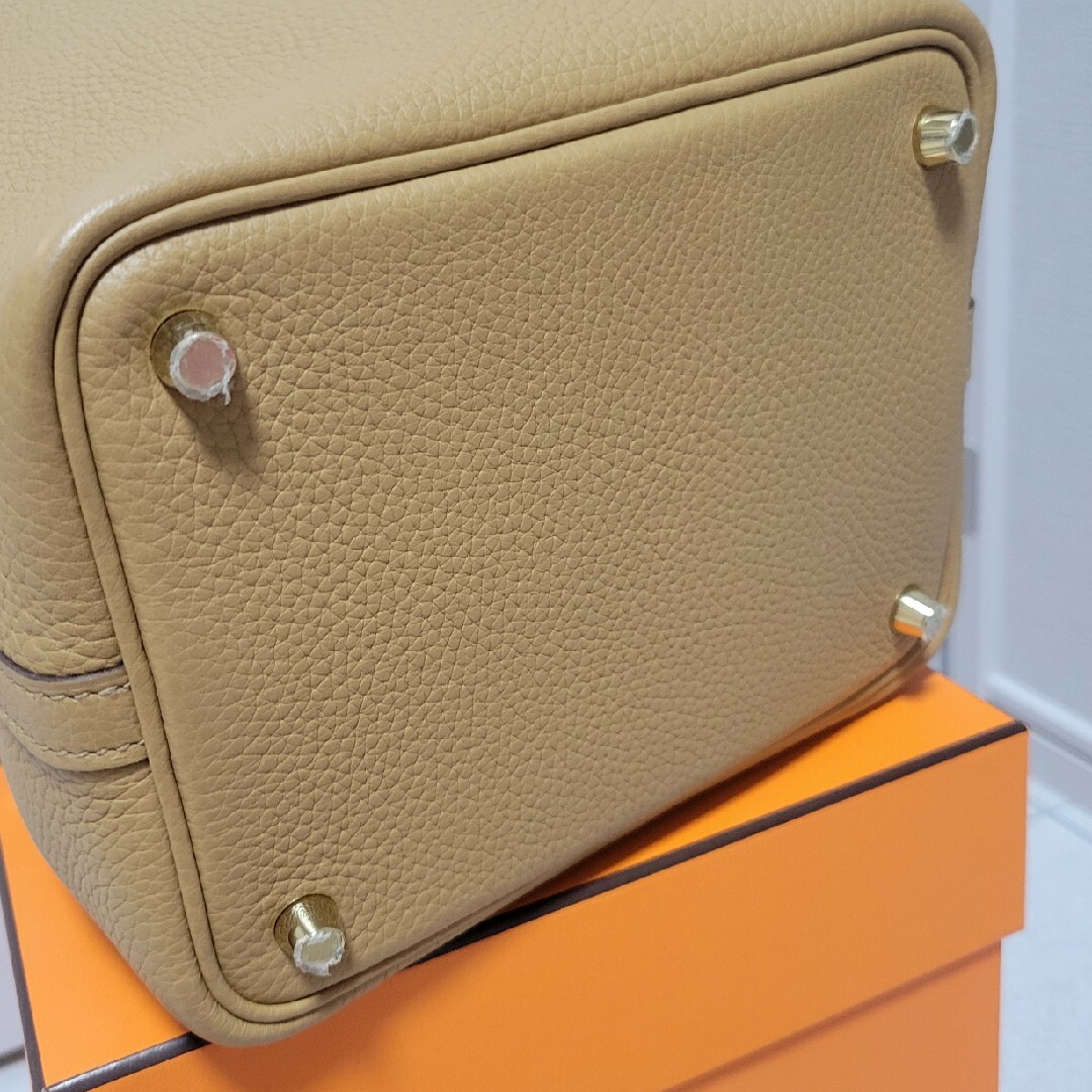 Hermes(エルメス)の超美品　HERMES　ピコタンpm ビスキュイ レディースのバッグ(ハンドバッグ)の商品写真