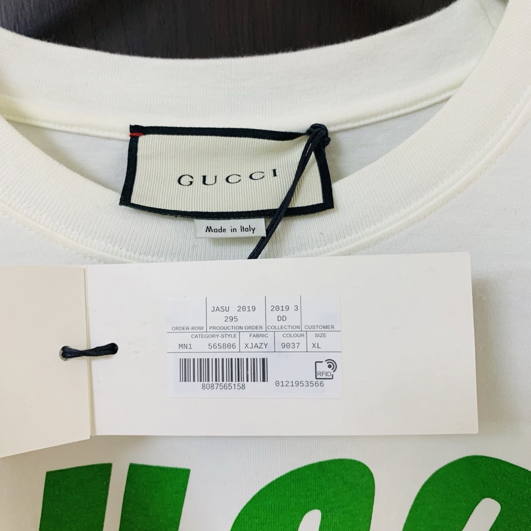 Gucci(グッチ)の【新品未使用・箱・タグ付き】GUCCI グッチ ブレード ロゴ Tシャツ XL メンズのトップス(Tシャツ/カットソー(半袖/袖なし))の商品写真