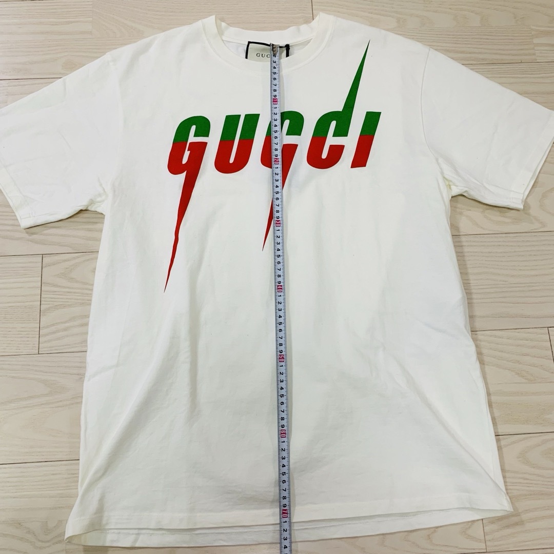 Gucci(グッチ)の【新品未使用・箱・タグ付き】GUCCI グッチ ブレード ロゴ Tシャツ XL メンズのトップス(Tシャツ/カットソー(半袖/袖なし))の商品写真