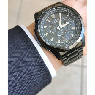 カシオ(CASIO)のカシオの電波ソーラー腕時計　黒塗り　ベルト社外品(腕時計(アナログ))