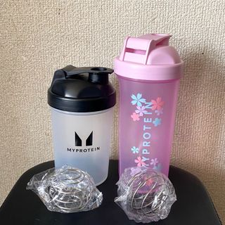 マイプロテイン(MYPROTEIN)のマイプロテイン　 黒シェイカー＆桜シェイカー600ml(トレーニング用品)