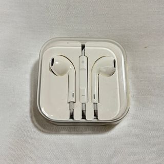 アップル(Apple)の【正規品】イヤホン(ヘッドフォン/イヤフォン)