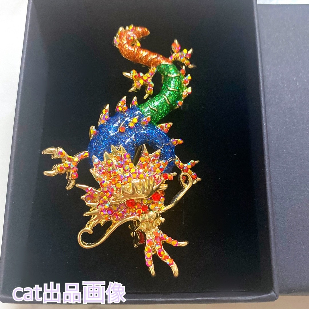 龍 龍神 ブローチ バッジ 竜 金龍 赤龍 蒼龍 緑龍 縁起物 ドラゴン アクセ インテリア/住まい/日用品のインテリア小物(置物)の商品写真