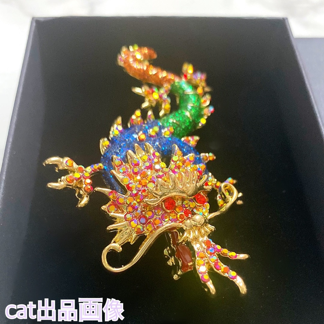 龍 龍神 ブローチ バッジ 竜 金龍 赤龍 蒼龍 緑龍 縁起物 ドラゴン アクセ インテリア/住まい/日用品のインテリア小物(置物)の商品写真