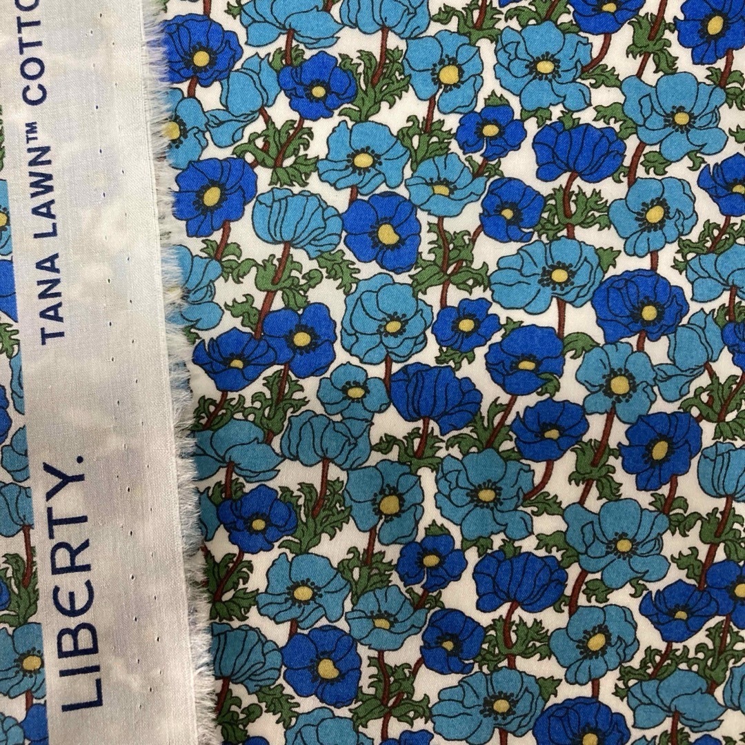 LIBERTY.(リバティ)のリバティ シャーミアン１メーター ハンドメイドの素材/材料(生地/糸)の商品写真