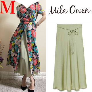 ミラオーウェン(Mila Owen)の極美品！Mila Owen ミラオーウェン　リボン付　サテン　ロングスカート　M(ロングスカート)