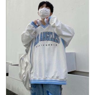 【残り１点】ユニセックス トレーナー　白　オーバーサイズ　ロゴ　韓国　XL(Tシャツ/カットソー(七分/長袖))