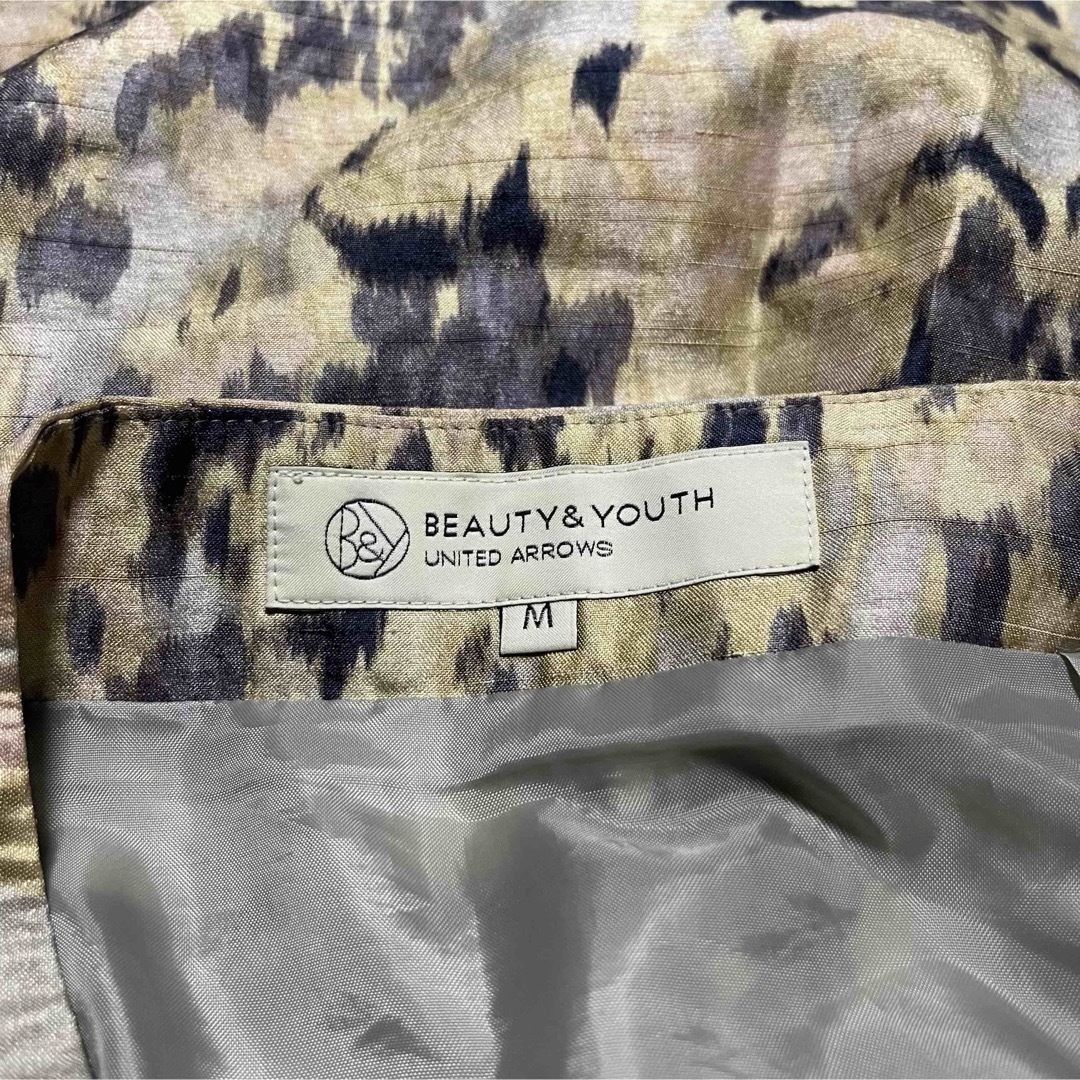 BEAUTY&YOUTH UNITED ARROWS(ビューティアンドユースユナイテッドアローズ)の美品です♪ B＆Y ユナイテッドアローズ フレア スカート 総柄 薄手 涼しい レディースのスカート(ひざ丈スカート)の商品写真