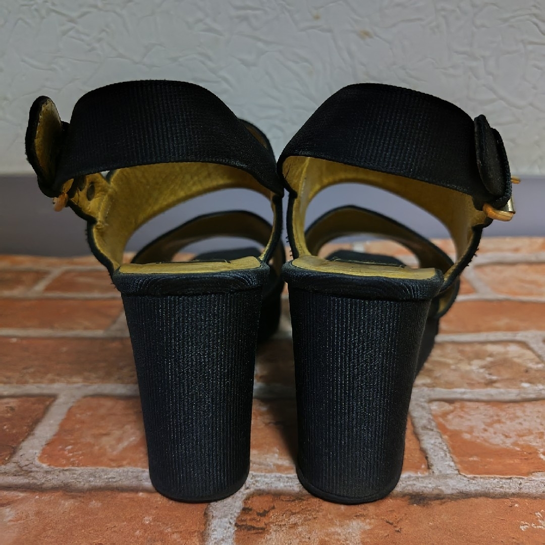 FENDI(フェンディ)のFENDI　アイコンロゴストラップ ウェッジソール サンダル レディースの靴/シューズ(サンダル)の商品写真