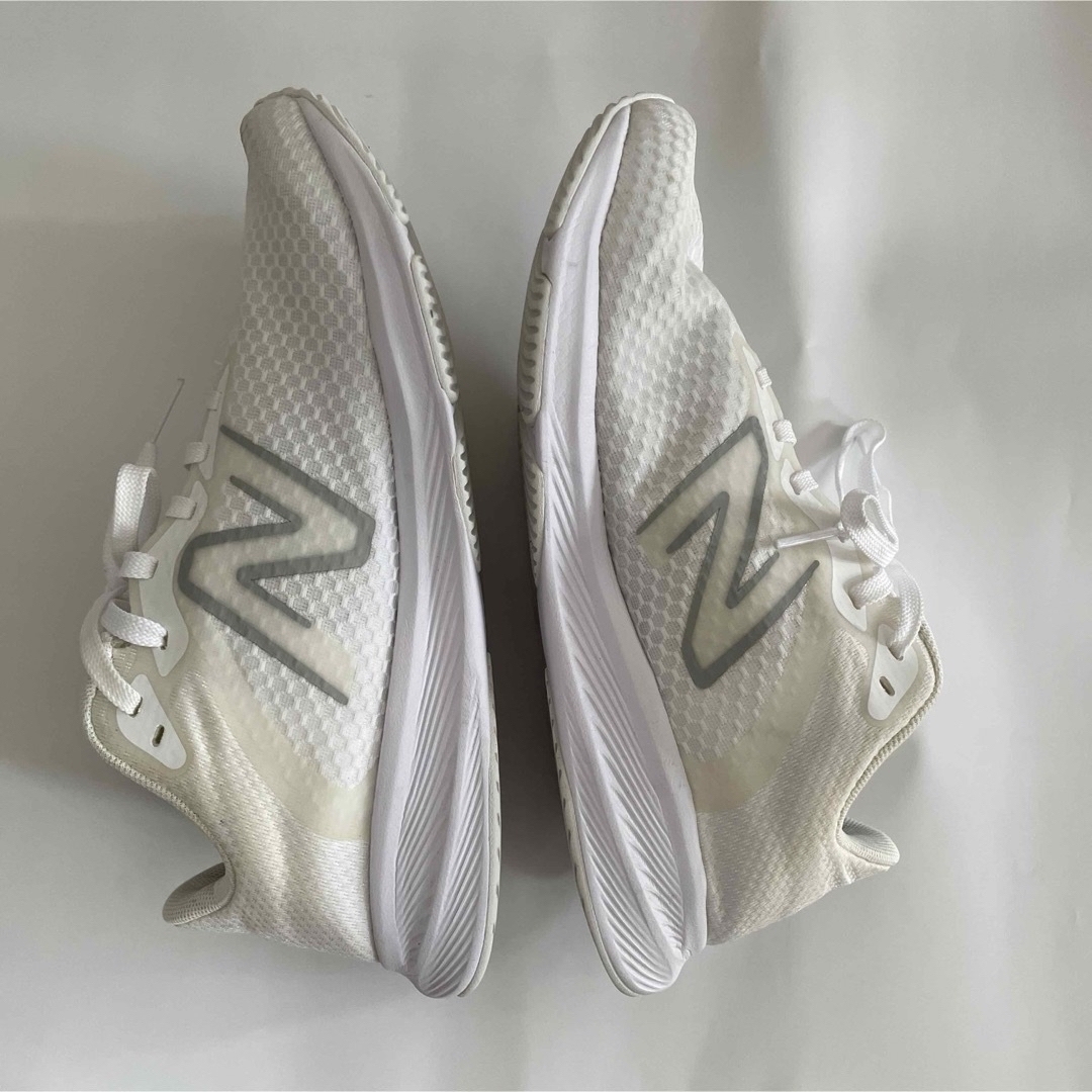 New Balance(ニューバランス)のニューバランス　白　ホワイト　23 レディースの靴/シューズ(スニーカー)の商品写真