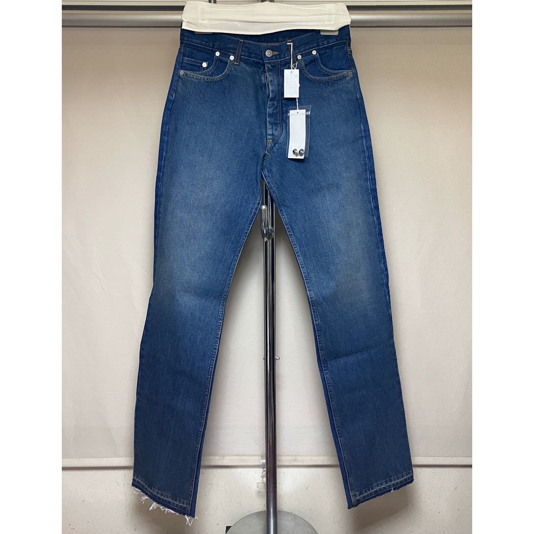 Maison Martin Margiela(マルタンマルジェラ)の新品 31 マルジェラ 22ss 再構築 ストレート デニム 5931 メンズのパンツ(デニム/ジーンズ)の商品写真