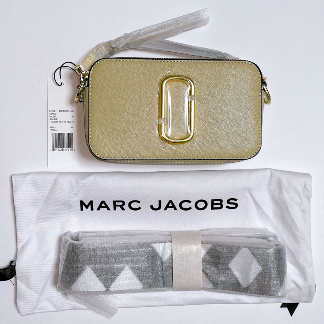 MARC JACOBS(マークジェイコブス)のMARC JACOBS マークジェイコブス スナップショット ベージュ ブラック レディースのバッグ(ショルダーバッグ)の商品写真