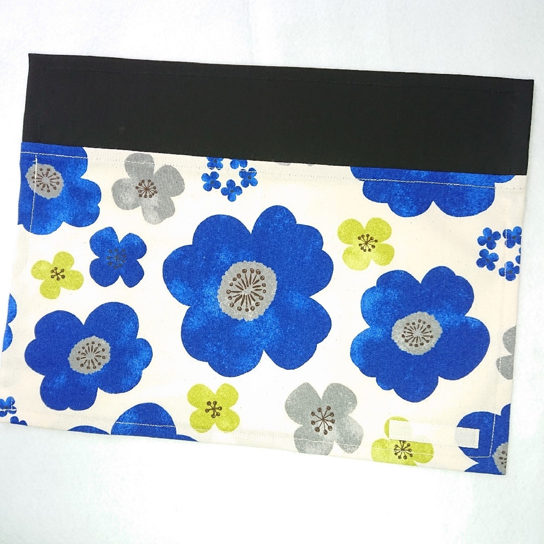 北欧風×ブルー ハンドメイド お弁当袋 コップ袋 ランチョンマット 女の子 花柄 ハンドメイドのキッズ/ベビー(外出用品)の商品写真