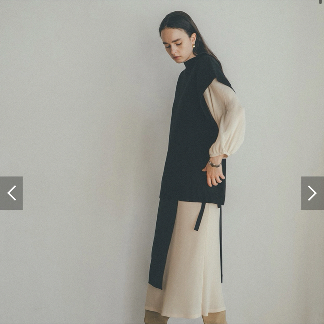 CLANE(クラネ)のクラネ　CLANE ニットベスト　ベスト　BACK SLIT KNIT VEST レディースのトップス(ベスト/ジレ)の商品写真