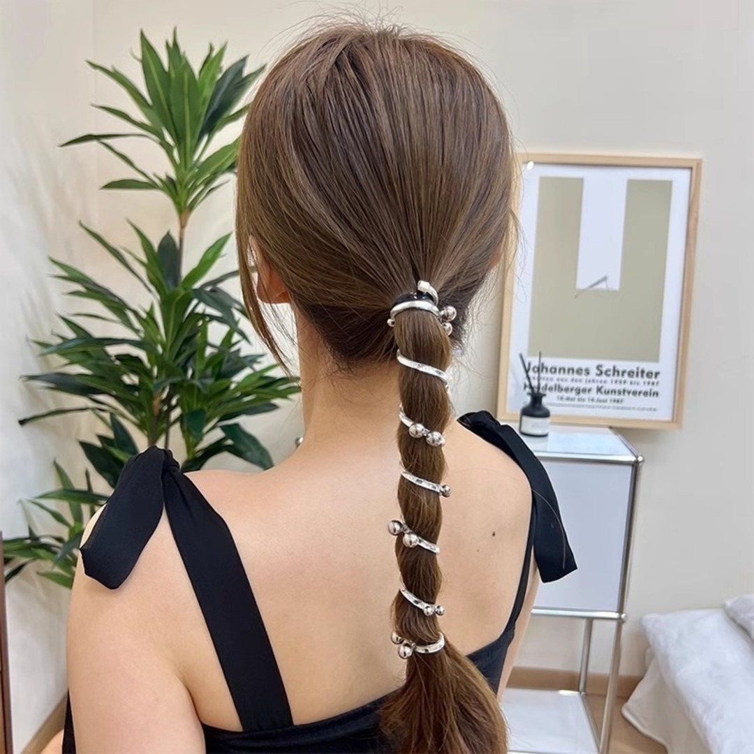 レディース　シュシュ　ヘアゴム　ロープ　シルバー　パール　髪飾り　ヘアアレンジ レディースのヘアアクセサリー(ヘアゴム/シュシュ)の商品写真