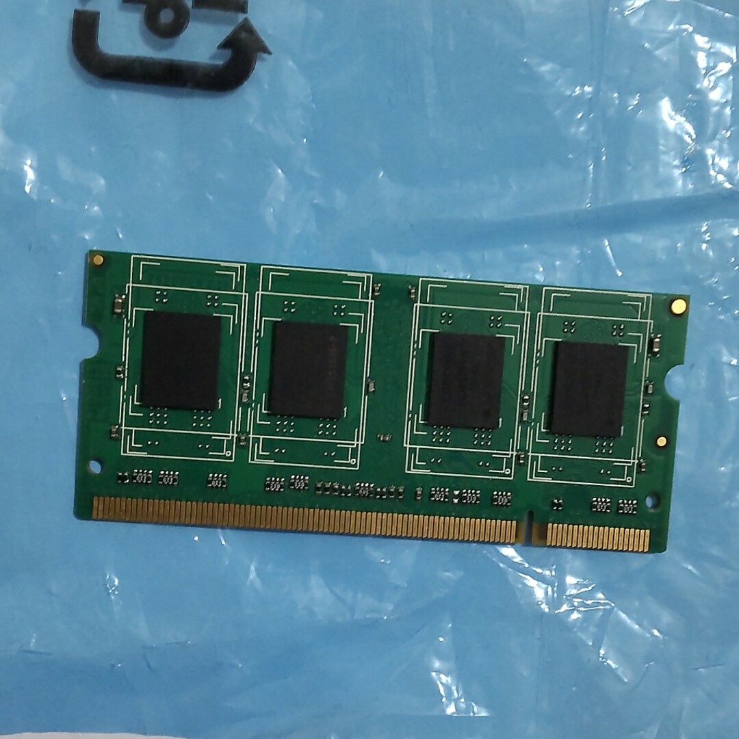Transcend(トランセンド)のメモリー  1GB   DDR2-667　中古品 スマホ/家電/カメラのPC/タブレット(PCパーツ)の商品写真