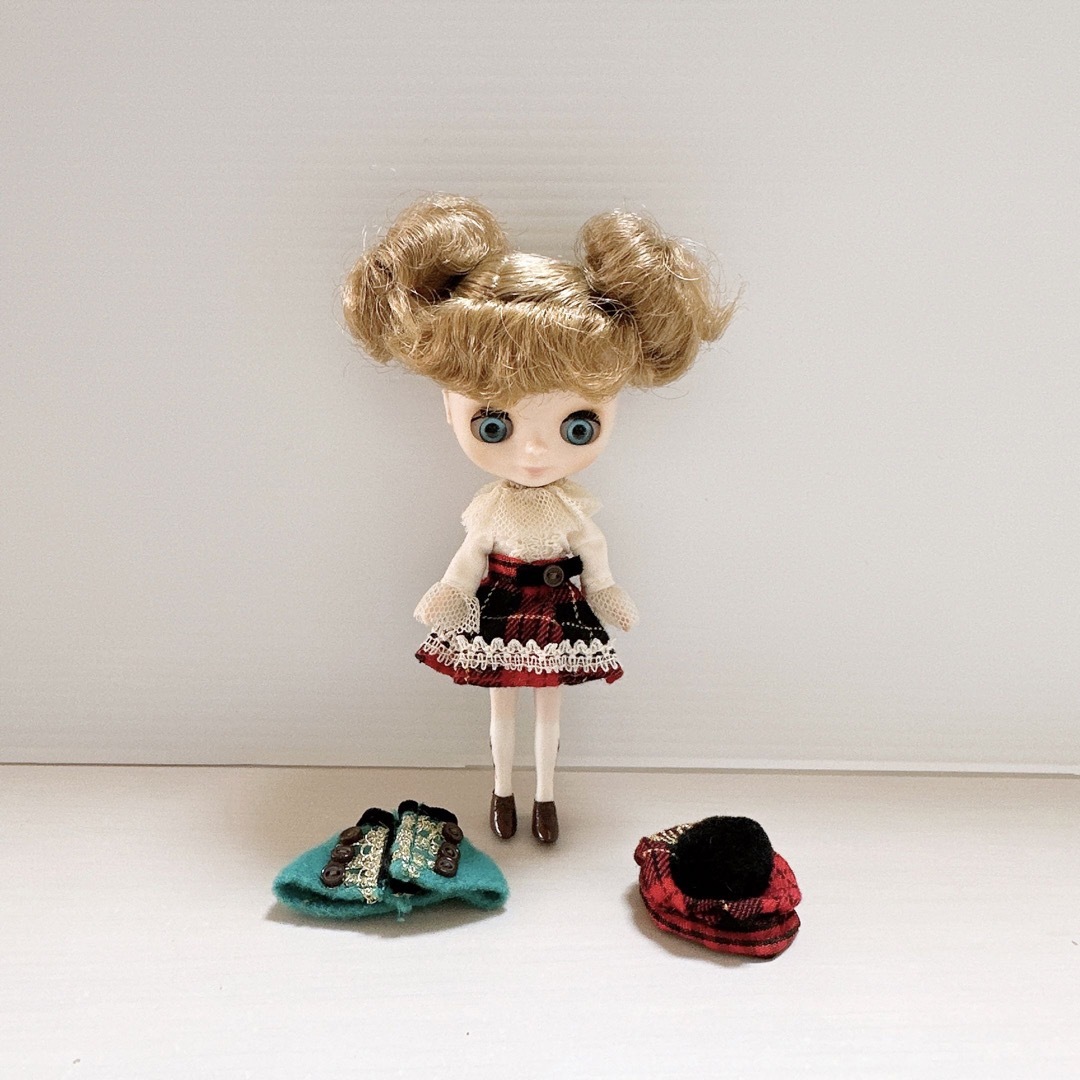 プチブライス  ブルーミーブルームズベリー ハンドメイドのぬいぐるみ/人形(人形)の商品写真
