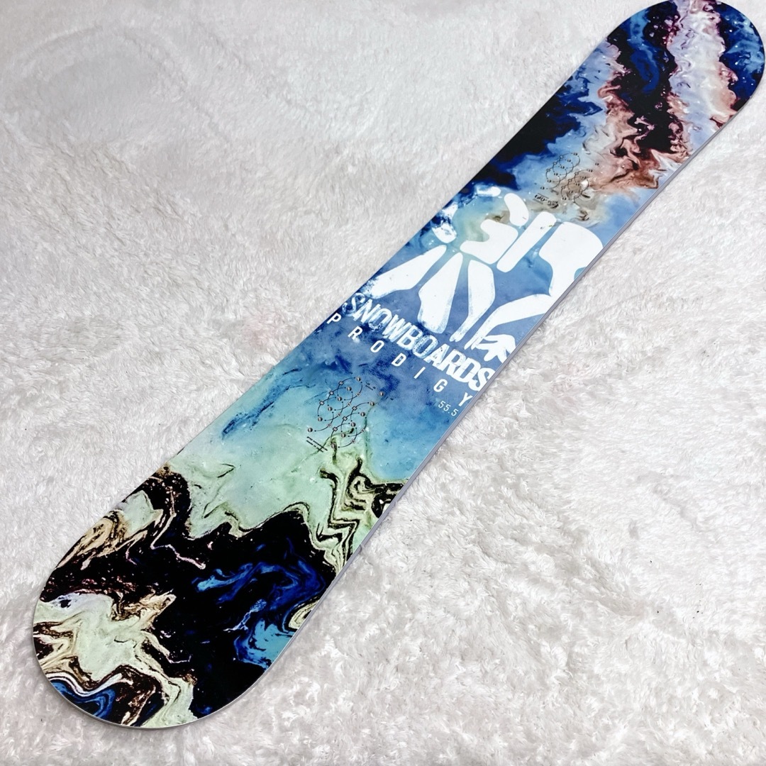 【使用1回】希少 美品Gray Snowboards PRODIGY 55.5 スポーツ/アウトドアのスノーボード(ボード)の商品写真