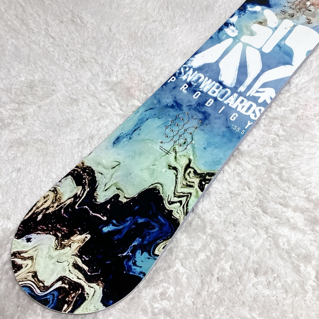 【使用1回】希少 美品Gray Snowboards PRODIGY 55.5 スポーツ/アウトドアのスノーボード(ボード)の商品写真