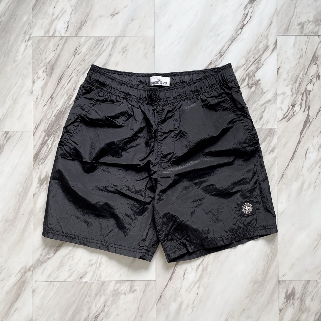 STONE ISLAND(ストーンアイランド)のSTONE ISLAND NYLON METAL SWIM SHORTS メンズのパンツ(ショートパンツ)の商品写真