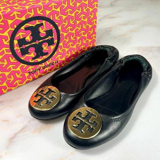 トリーバーチ(Tory Burch)の【良品】トリーバーチ　金ロゴ　フラットシューズ パンプス　6Mサイズ 箱付(バレエシューズ)